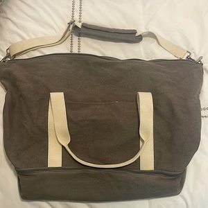 Lo & Sons Catalina Deluxe Large - Dusty Purple